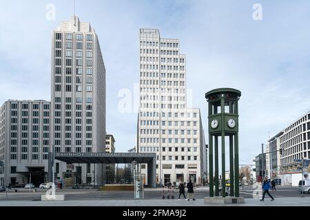 Berlin-Mitte, Potsdamer Platz, Beisheim-Center, historischer Verkehrsturm Stockfoto