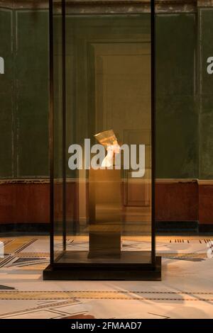 Berlin, Mitte, Museumsinsel, Neues Museum, Büste der Nofretete, Meisterwerk der Skulptur Stockfoto