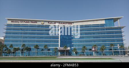 Ansicht des Hauptquartiers des Gesundheitsministeriums in Doha, Katar Stockfoto