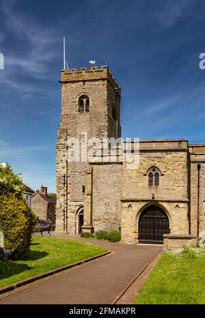Much Wenlock, eine mittelalterliche Stadt und Gemeinde in Shropshire, England. Die Holy Trinity Church in der Wilmore Street ist die anglikanische Pfarrkirche. Stockfoto