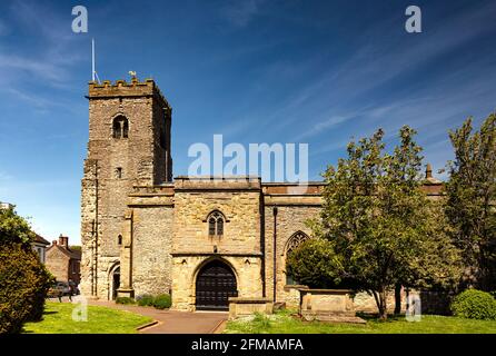 Much Wenlock, eine mittelalterliche Stadt und Gemeinde in Shropshire, England. Die Holy Trinity Church in der Wilmore Street ist die anglikanische Pfarrkirche. Stockfoto