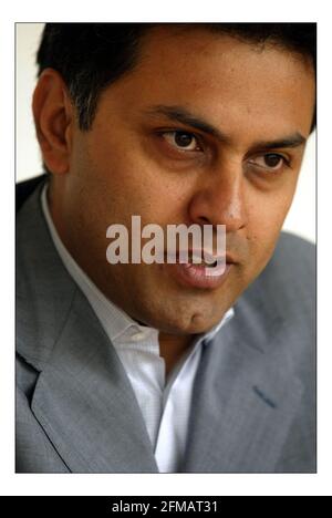 Nikesh Arora..... Googles Top-Mann in Europa, in ihren Büros im Zentrum von London.pic David Sandison 31/5/2005 Stockfoto