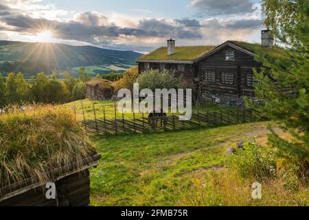 Historische Gebäude im Freilichtmuseum Maihaugen, Lillehammer, Innlandet, Norwegen Stockfoto