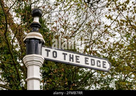 Zum Edge-Schild bei Alderley Edge, Ceshire, England, Großbritannien. Stockfoto