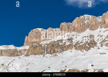 Sella-Massiv, Terrasse von Dolo miten, Bergstation Sass Pordoi, 2950 m, Punta de Joel, 2945 m, Pordoi-Pass, Sellaronda, Südtirol, Südtirol, Dolomiten, Italien, Europa Stockfoto