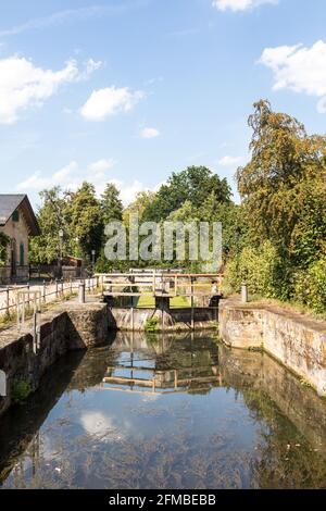 Die bekannte Schleuse 100 am Ludwig-Main-Donau-Kanal in Bamberg In Bayern / Oberfranken Stockfoto