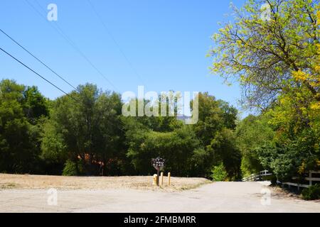 Calabasas, Kalifornien, USA 3. Mai 2021 EINE allgemeine Sicht der Atmosphäre des Musikers Liam Payne über das ehemalige Haus/Haus einer Direktion und das Haus/Haus von Singer Halsey am 3. Mai 2021 in Calabasas, Kalifornien, USA. Foto von Barry King/Alamy Stockfoto Stockfoto