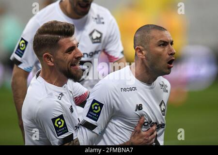 Burak Yilmaz, der türkische Stürmer von Lille, feiert am 7. Mai 2021 ein Tor beim Fußballspiel der französischen Ligue 1 zwischen Lens (RCL) und Lille (LOSC) in Lens, Frankreich. Foto von Julie Sebadelha/ABACAPRESS.COM Stockfoto