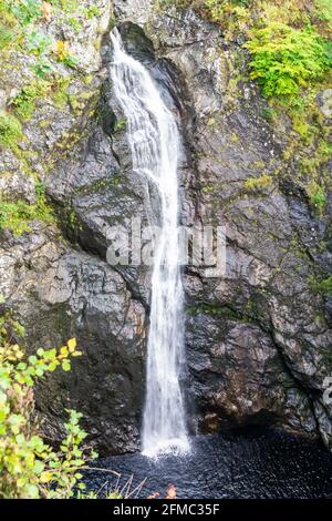 Wasserfälle von Foyers Wasserfälle auf den River Foyers in Scotland, Vereinigtes Königreich. Stockfoto