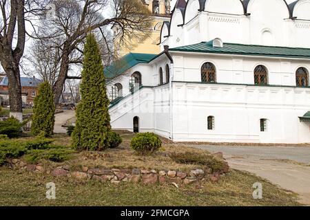 Kirzhach, Region Wladimir, Russland - April 2021: Kloster der Verkündigung. Die Diözese Kirzhach wurde vom Heiligen Sergius gegründet Stockfoto