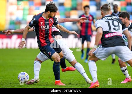 Udine, Italien. Mai 2021. Friuli - Stadion Dacia Arena, Udine, Italien, 08. Mai 2021, Riccardo Orsolini (Bologna) im Einsatz während des Fußballspiels Udinese Calcio gegen den FC Bologna, Italienische Fußballserie A - Foto Ettore Griffoni / LM Credit: Live Media Publishing Group/Alamy Live News Stockfoto