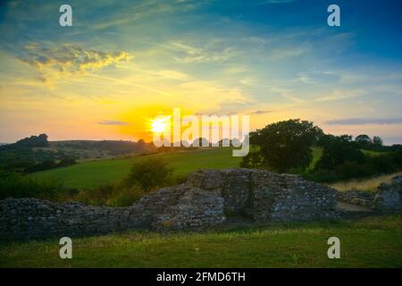 Hadleigh Castle ist eine zerstörte Festung in der englischen Grafschaft Essex, die südlich der Stadt Hadleigh, England, die Themse-Mündung überblickt Stockfoto