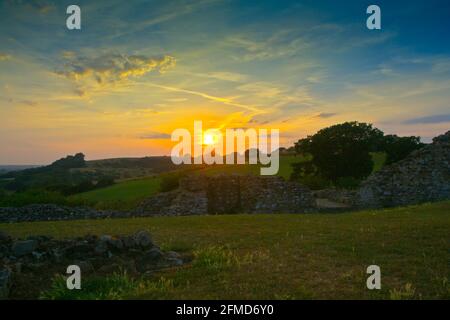 Hadleigh Castle ist eine zerstörte Festung in der englischen Grafschaft Essex, die südlich der Stadt Hadleigh, England, die Themse-Mündung überblickt Stockfoto