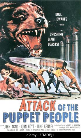 ANGRIFF DER PUPPE PEOPLEaka Six Inch Tall 1958 AIP Film Stockfoto