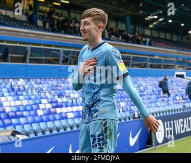 Birmingham, Großbritannien. Mai 2021. Josh Eccles #28 von Coventry City in Birmingham, Vereinigtes Königreich am 5/8/2021. (Foto von Simon Bissett/News Images/Sipa USA) Quelle: SIPA USA/Alamy Live News Stockfoto