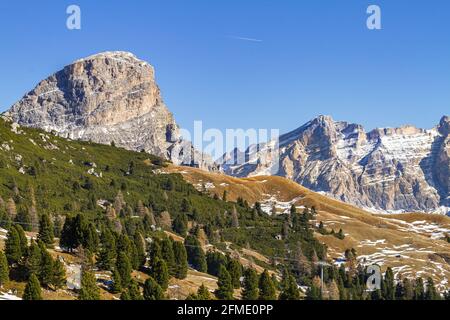 Wolkenstein in Gröden, Italien - 27. Oktober 2014: Die Dolomiten sind ein Gebirgsmassiv besonderer geologischer Formen in Südtirol im Nordosten Italiens. Bekannt Stockfoto