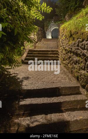 Kamnik, Slowenien - 2. August 2020: Treppe zum Schloss in Kamnik Stockfoto