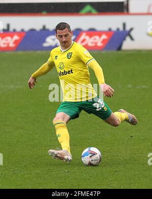 Barnsley, England, 8. Mai 2021. KennyÊMcLean of Norwich City während des Sky Bet Championship-Spiels in Oakwell, Barnsley. Bildnachweis sollte lauten: John Clifton / Sportimage Stockfoto