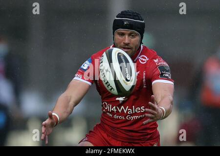 Llanelli, Großbritannien. Mai 2021. Leigh Halfpenny of the Scarlets in Aktion. Guinness Pro14 Rainbow Cup Spiel, Scarlets gegen Ospreys im Parc y Scarlets Stadium in Llanelli, South Wales am Samstag, den 8. Mai 2021. Bild von Andrew Orchard/Andrew Orchard Sports Photography/Alamy Live News Kredit: Andrew Orchard Sports Photography/Alamy Live News Stockfoto