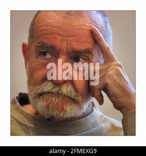 Athol Fugard...... Südafrikanischer Dramatiker in London.pic David Sandison 15/3/2002 geparkt von jv 17.3.02 Stockfoto