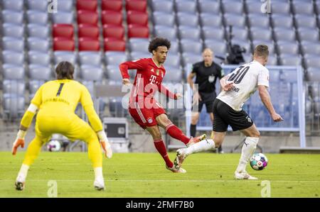 Leroy SANE, FCB 10 im Spiel FC BAYERN MÜNCHEN - BORUSSIA MÖNCHENGLADBACH 6-0 1.Deutsche Fußballliga am 8. Mai 2021 in München, Deutschland Saison 2020/2021, Spieltag 32, 1.Bundesliga, FCB, München, 32.Spieltag, © Peter Schatz / Alamy Live News / Moritz Müller/Pool - DIE DFL-VORSCHRIFTEN VERBIETEN DIE VERWENDUNG VON FOTOS als BILDSEQUENZEN und/oder QUASI-VIDEO - Stockfoto