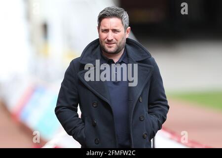 SUNDERLAND, GROSSBRITANNIEN. 9. MAI Sunderland-Manager Lee Johnson während des Spiels der Sky Bet League 1 zwischen Sunderland und Northampton Town im Stadium of Light, Sunderland, am Sonntag, 9. Mai 2021. (Kredit: Mark Fletcher, Mi News) Kredit: MI Nachrichten & Sport /Alamy Live Nachrichten Stockfoto