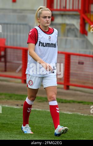 Crawley, Großbritannien. Dezember 2019. Faye Bryson (Bristol 2) erwärmt sich während des Barclays FA Womens Super League-Spiels zwischen Brighton & Hove Albion und Bristol City im People's Pension Stadium in Crawley. Kredit: SPP Sport Pressefoto. /Alamy Live News Stockfoto