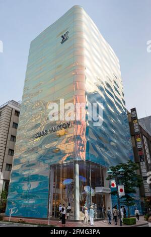 Louis Vuitton Namiki-Geschäft in Ginza, Tokio, Japan Stockfoto