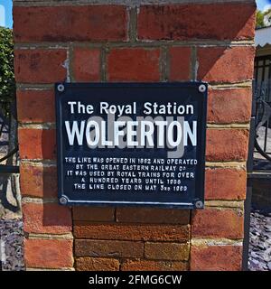 Plakette der Royal Station an der Wolferton Station, Norfolk Stockfoto