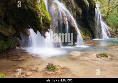 Cascade des Tufs bei Les Planches-pres-Arbois, Jura (39), Bourgogne-Franche-Comte, Frankreich Stockfoto