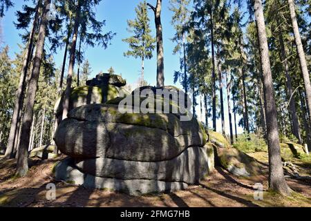 Die Logan-Steine in der Nähe von Petrohrad, Louny District, Tschechische Republik. Stockfoto