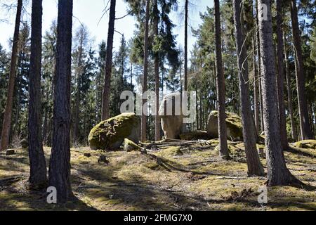 Die Logan-Steine in der Nähe von Petrohrad, Louny District, Tschechische Republik. Stockfoto