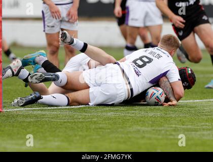 Rosslyn Park, London, Großbritannien. Mai 2021. Betfred Championship, Rugby League, London Broncos gegen Newcastle Thunder; Matt Fozard von London Broncos mit einem Versuch Credit: Action Plus Sports/Alamy Live News Stockfoto