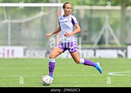 Mailand, Italien. Mai 2021. Frederikke Thogersen (#25 AC Fiorentina) während der Frauen-Serie EIN Spiel zwischen AC Mailand und Fiorentina im Vismara Sports Center in Mailand, Italien Credit: SPP Sport Press Foto. /Alamy Live News Stockfoto