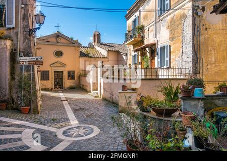 Landschaftlich reizvolle Sehenswürdigkeit in Castel Gandolfo, in der Provinz Rom, Latium, Mittelitalien. Stockfoto