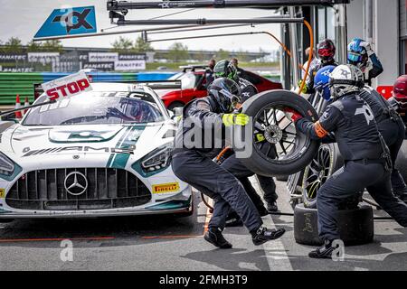 06 Engel Maro (ger), Stolz Luca (ger), TokSport, Mercedes-AMG GT3, Action beim 2. Lauf der Fanatec GT World Challenge Europe 2021 Powered by AWS, vom 6. Bis 9. Mai 2021 auf dem Circuit de Nevers Magny-Cours, Magny-Cours, Frankreich - Foto Paulo Maria / DPPI / LiveMedia Stockfoto