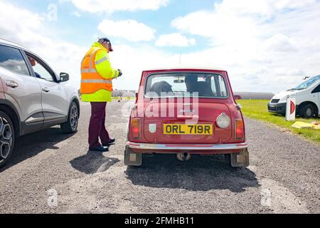 Mai 2021 - Targa Rally auf dem Flugplatz Kemble in Großbritannien. Stockfoto