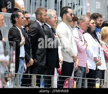 Miami, USA. Mai 2021. Sänger Marc Anthony und die Teambesitzer David Beckman und Jorge Mas, bevor Inter Miami am Sonntag, 9. Mai 2021, Atlanta United im DRV Pink Stadium in Fort Lauderdale, Florida, spielt. (Foto: Charles Trainor Jr./Miami Herald/TNS/Sipa USA) Quelle: SIPA USA/Alamy Live News Stockfoto