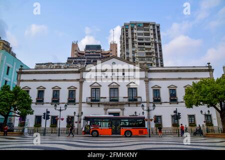 Macao, China - 2. April 2020: Bürogebäude des Municipal Affairs Bureau in Macao Stockfoto