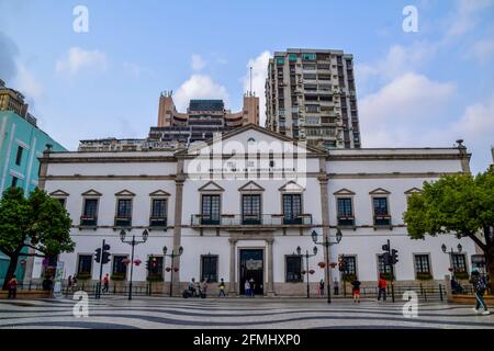 Macao, China - 2. April 2020: Bürogebäude des Municipal Affairs Bureau in Macao Stockfoto