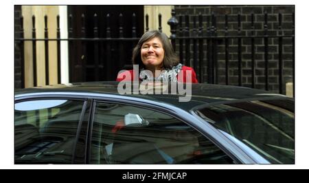 Kriegskabinett arrivin und verlassen Downing st. Clair Kurzbild David Sandison 28/3/2003 Stockfoto