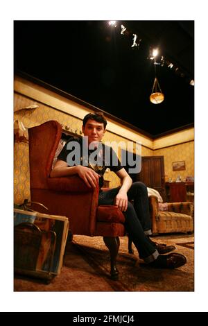 Mathew Horne fotografierte im Trafalgar Studio in London, wo er als „Entertaining Mr. Sloane“-Foto von David Sandison The Independent auftrat Stockfoto