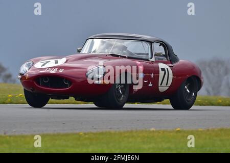 Mark Donnor, Andrew Smith, Jaguar E-Type Lightweight, Jaguar Classic Challenge für Jaguar Autos vor 66, Donington Historic Festival, Donington Park, en Stockfoto