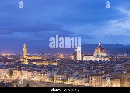 Blick auf Florenz in der Abenddämmerung, Italien Stockfoto