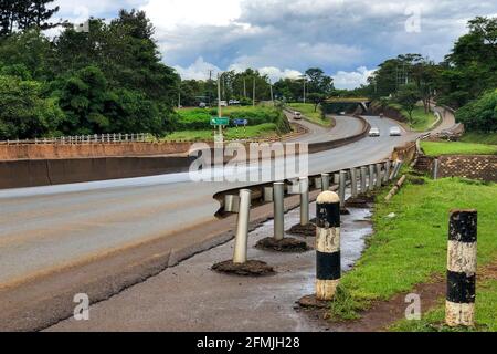 Autobahn im ländlichen Kenia Stockfoto