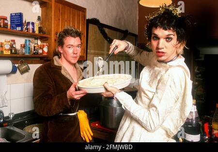 King Adora Weihnachtsfeier im Sawmills Studio, Golant, Fowey, Cornwall, England. Stockfoto