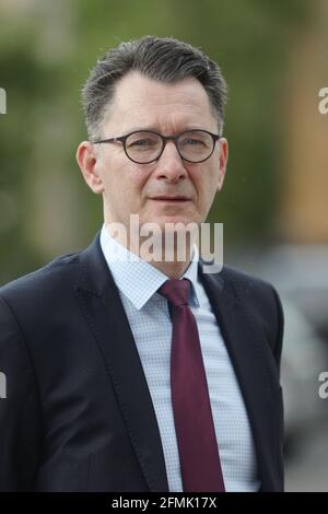 Rostock, Deutschland. Mai 2021. Jochen Schmidt, Direktor der Staatlichen Agentur für politische Bildung, im Bild bei der Übergabe des renovierten Dokumentationszentrums. Quelle: Danny Gohlke/dpa/Alamy Live News Stockfoto