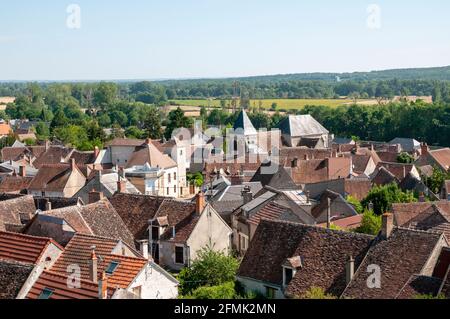 Blick auf das malerische Dorf Menetreol-sous-Sancerre, Cher (18), Region Centre-Val de Loire, Frankreich Stockfoto