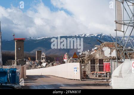 Amabrice, wegen Erdbeben in Arbeit, Abruzzen, Italien Stockfoto