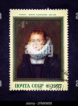 Tambow, Russische Föderation - 02. Oktober 2013 USSR Briefmarke Porträt einer Kammerjungfrau von Infantin Isabella von Peter Paul Rubens. 1977 Jahre. Schwarz Stockfoto